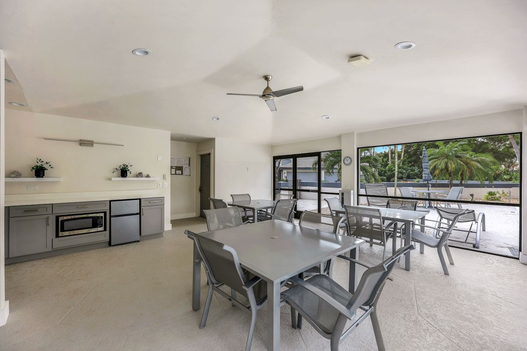 27181 Kindlewood Ln, Bonita Springs, FL 34134