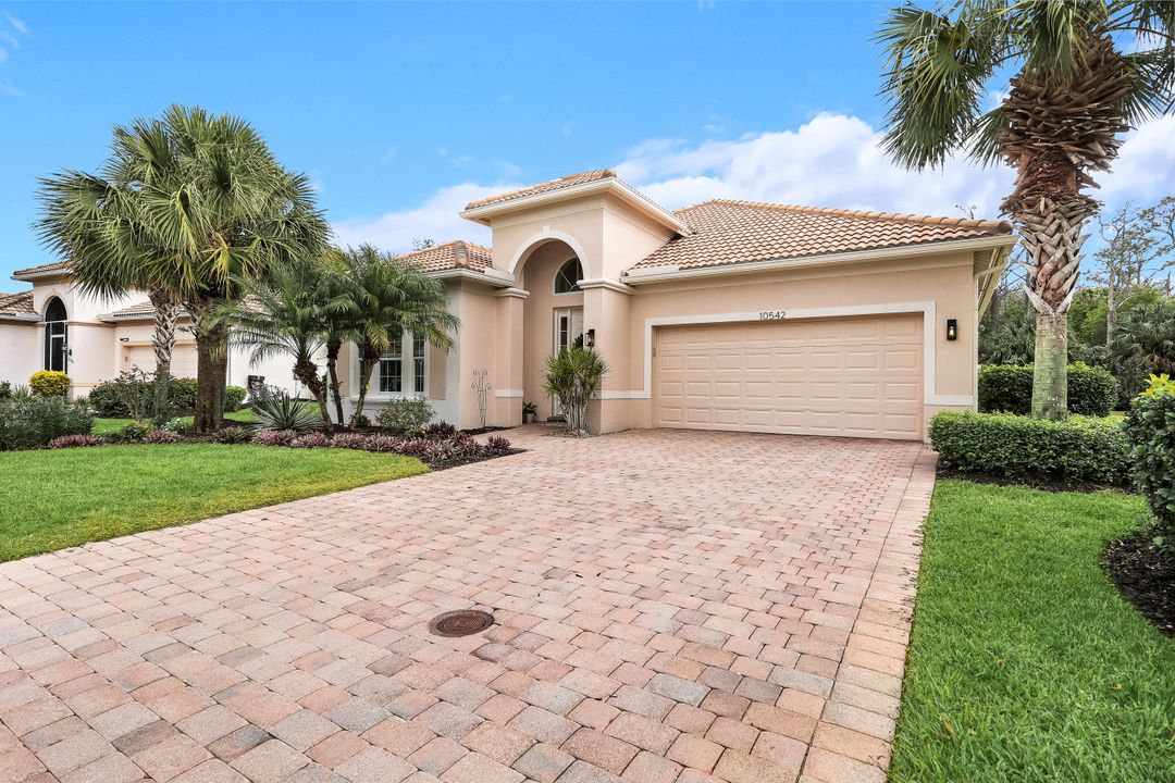 10542 Yorkstone Dr, Bonita Springs, FL 34135