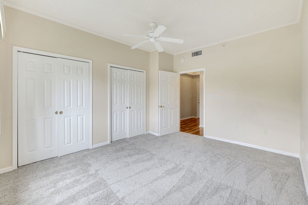 900 Arbor Lake Dr #207, Naples, FL 34110