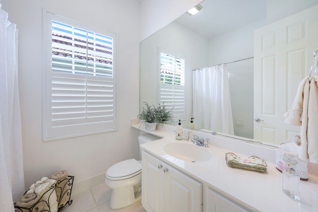 3101 Dominica Way, Naples, FL 34119