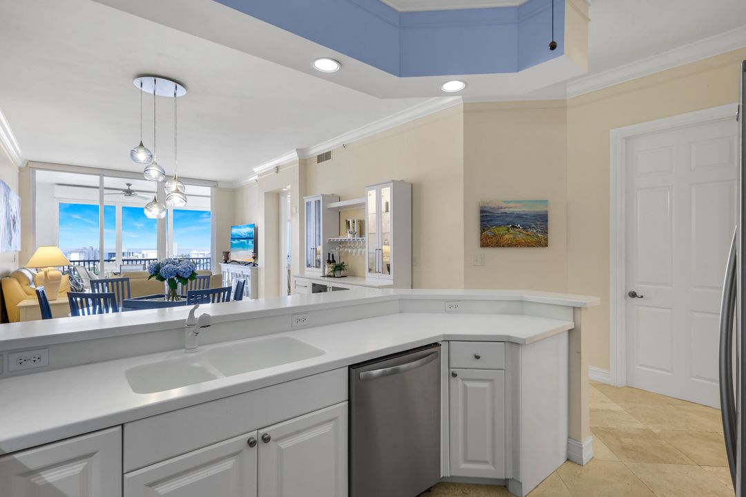 400 Flagship Dr #1206, Naples, FL 34108
