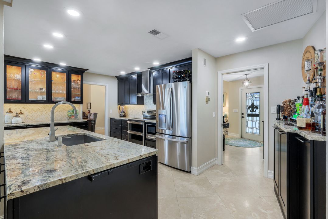 9891 El Greco Cir, Bonita Springs, FL 34135