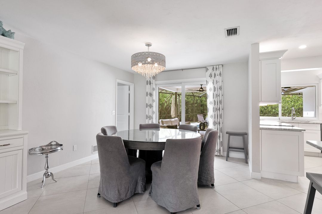 9949 Winchester Wood, Naples, FL 34109