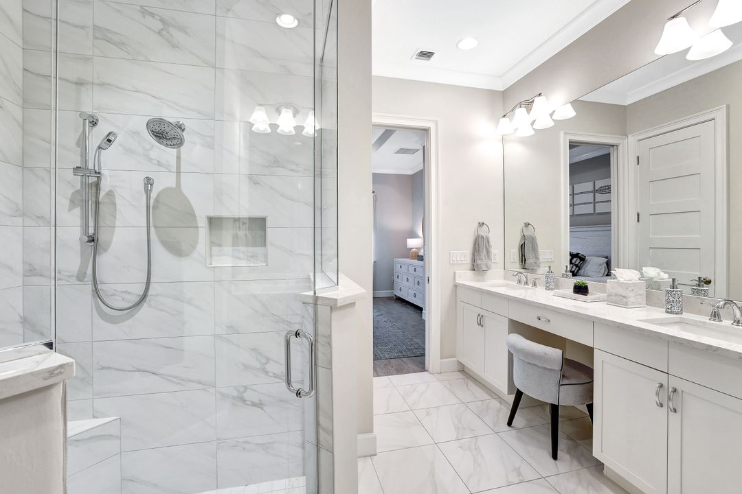 5701 Highbourne Dr, Naples, FL 34113