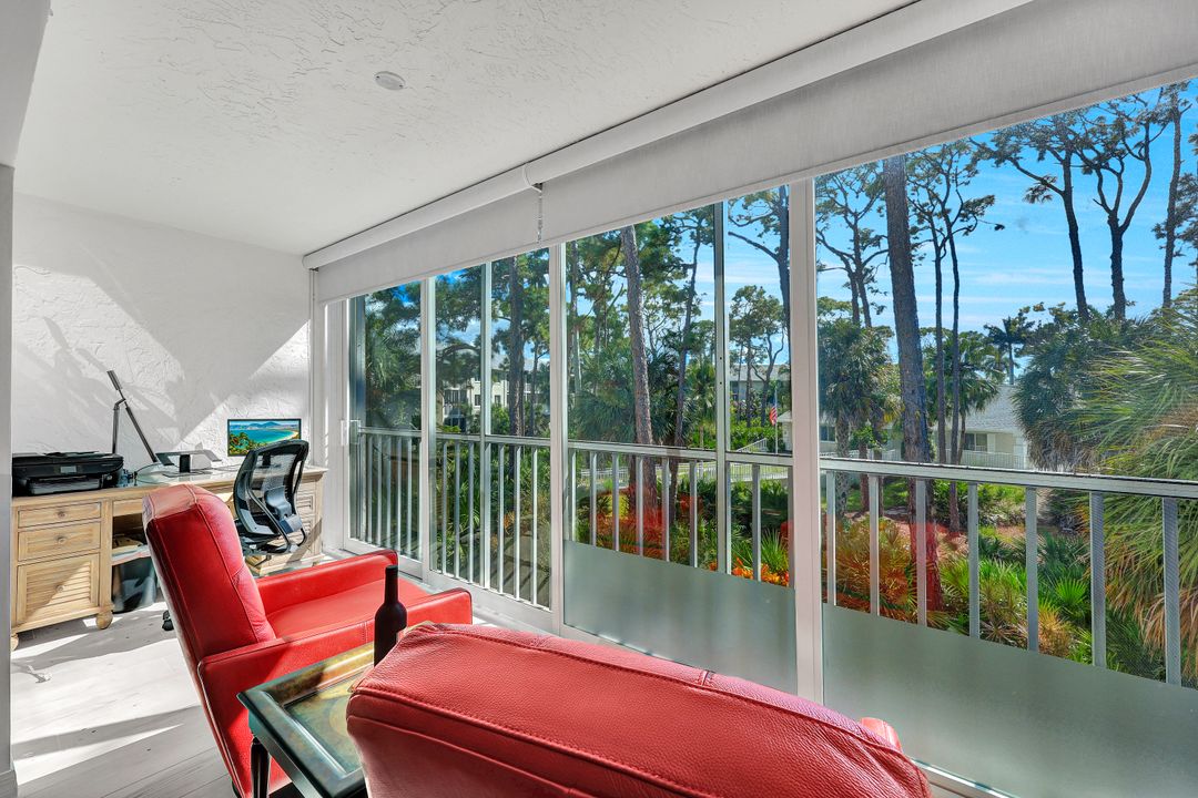 3072 Sandpiper Bay Cir #M-204, Naples, FL 34112