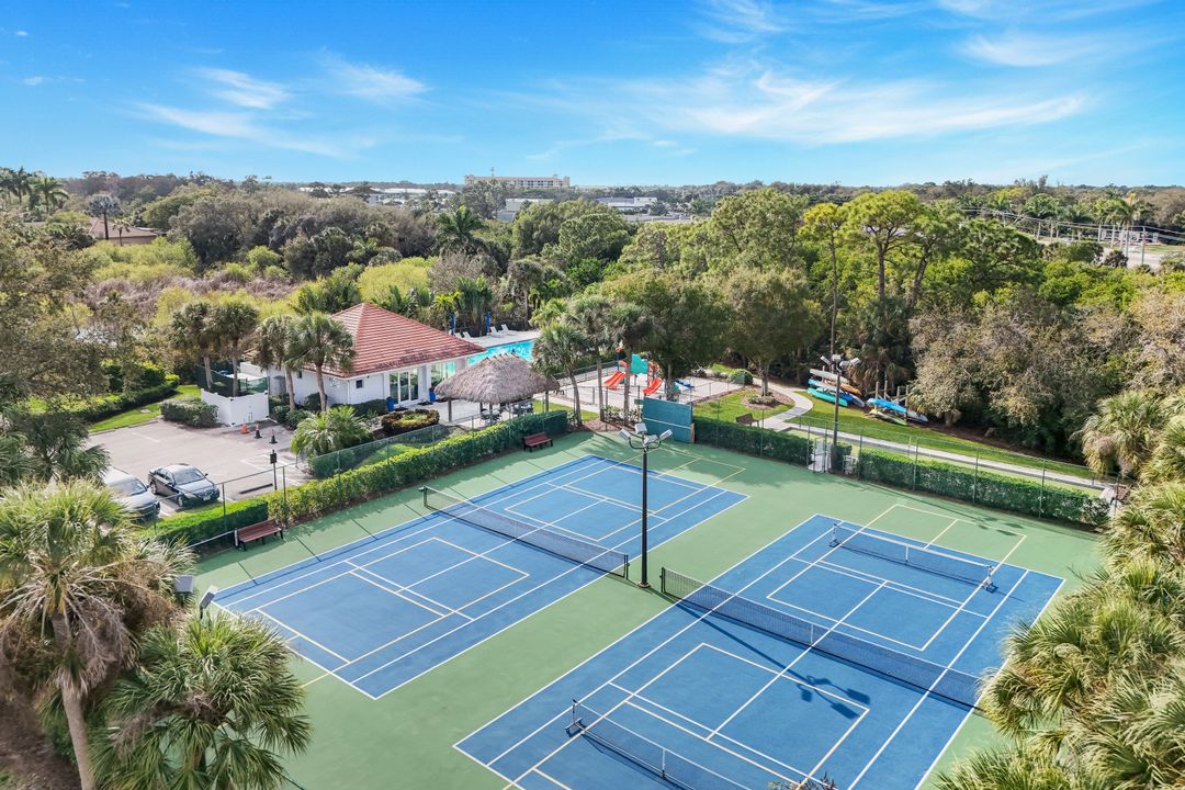 25681 Springtide Ct, Bonita Springs, FL 34135