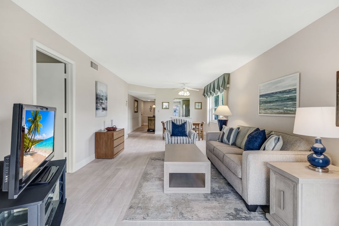 1056 Forest Lakes Dr #C-211, Naples, FL 34105