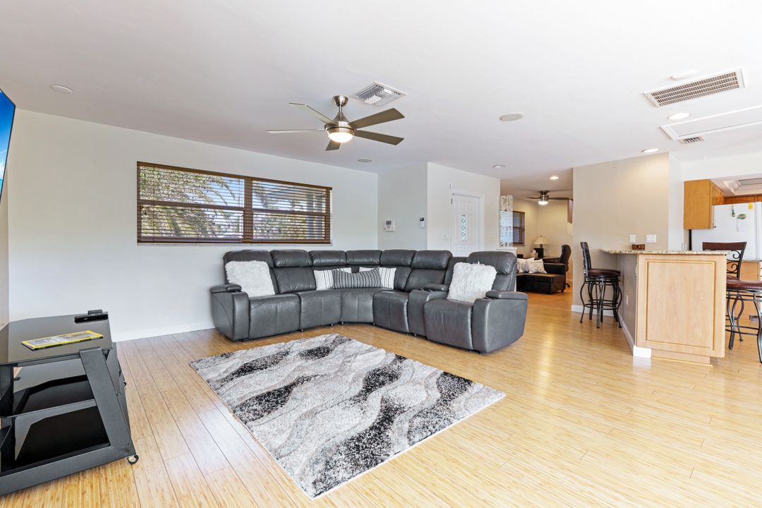 422 Seaworthy Rd, North Fort Myers, FL 33903