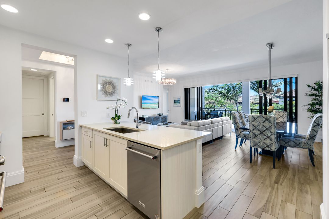 1035 3rd Ave S #305, Naples, FL 34102