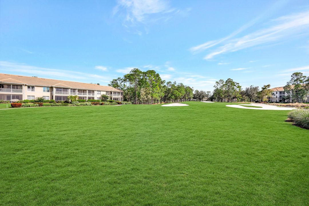 8225 Danbury Blvd #204, Naples, FL 34120