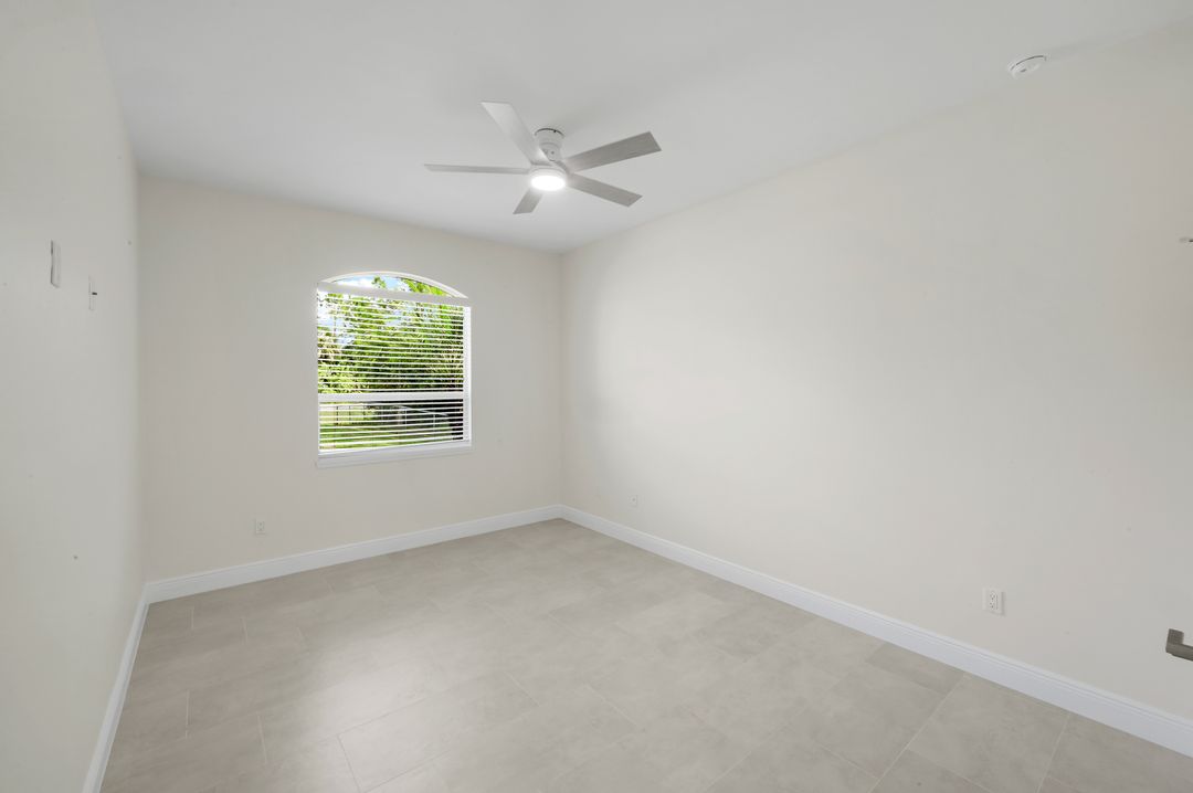 2180 12th Ave NE, Naples, FL 34120