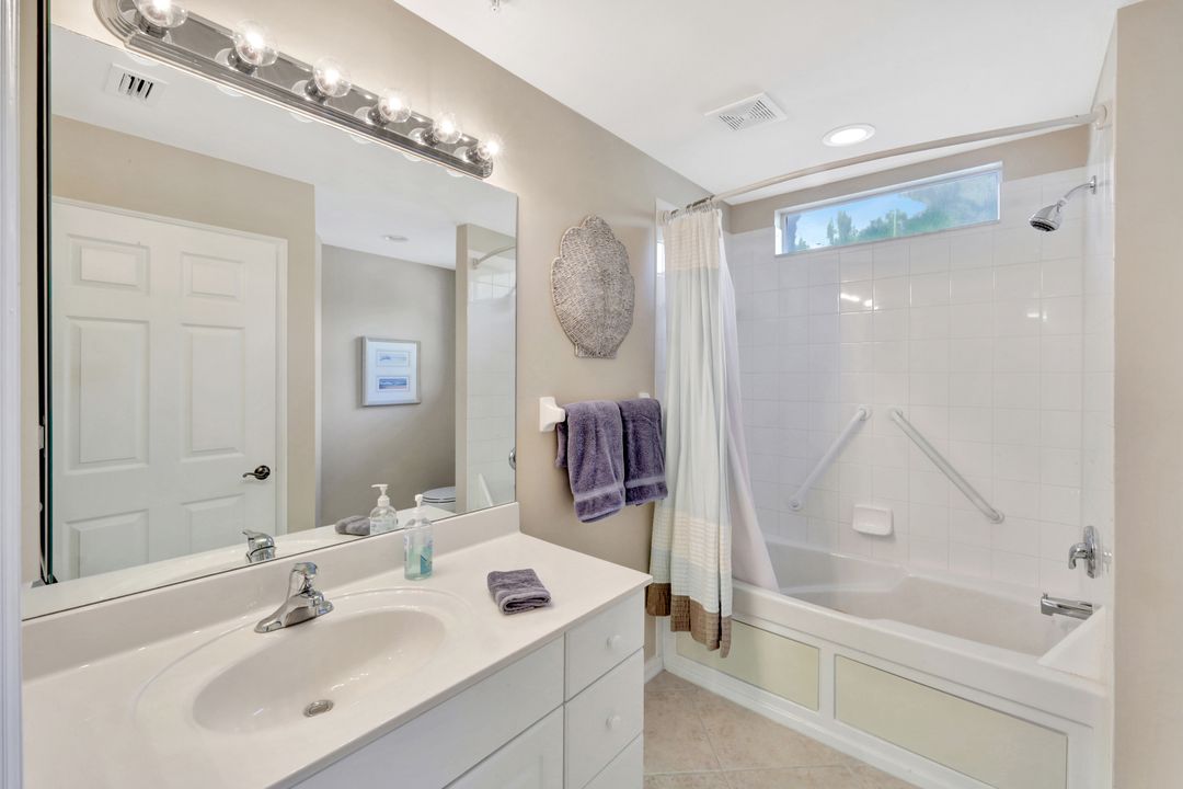 2395 Bayou Ln #01, Naples, FL 34112