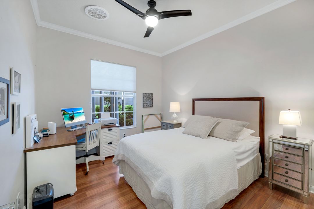 4772 Martinique Wy, Naples, FL 34119