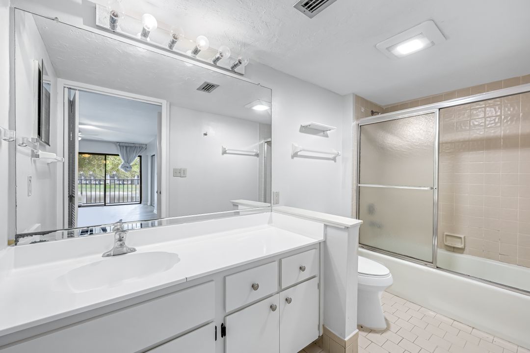 537 Lake Louise Cir #203, Naples, FL 34110