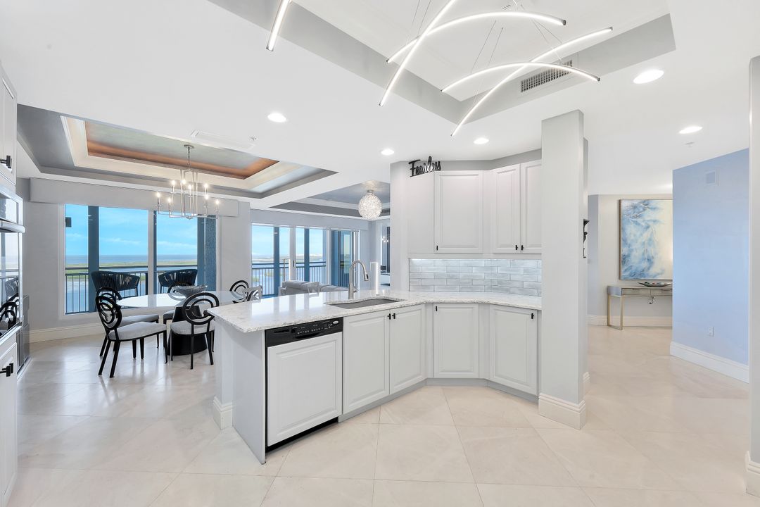 4951 Bonita Bay Blvd #2403, Bonita Springs, FL 34134