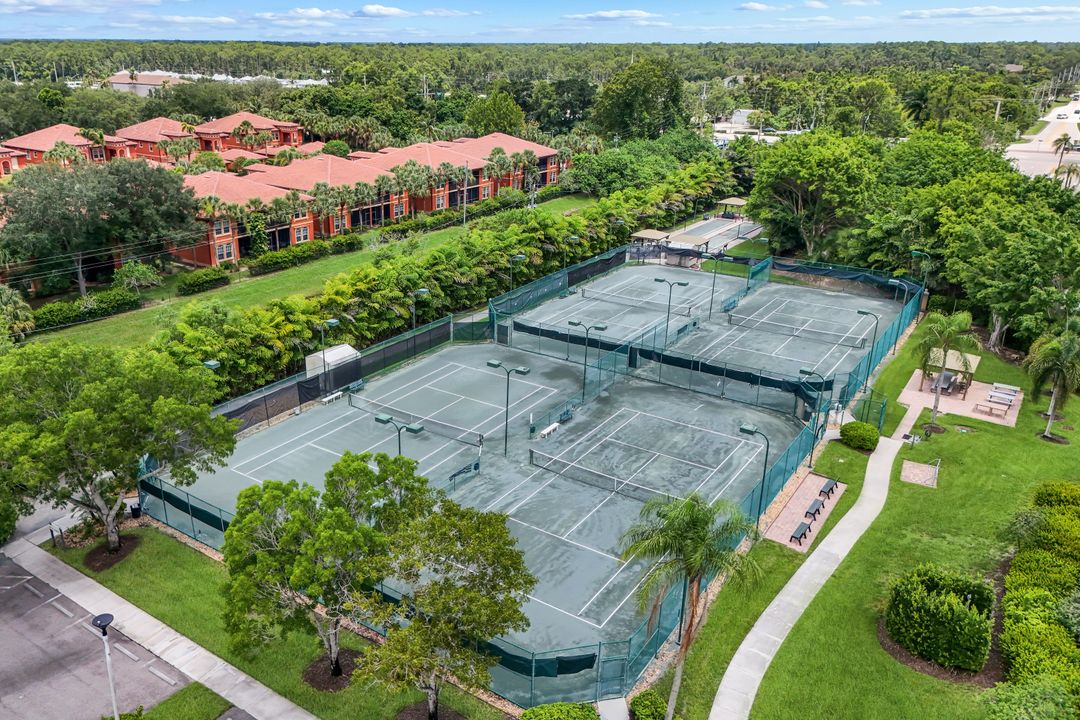 6384 Huntington Lakes Cir #103, Naples, FL 34119