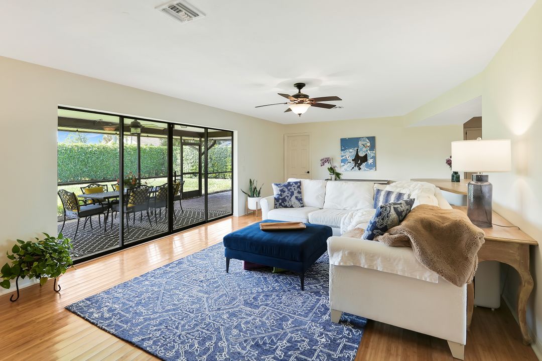 10361 Windsor Way, Naples, FL 34109