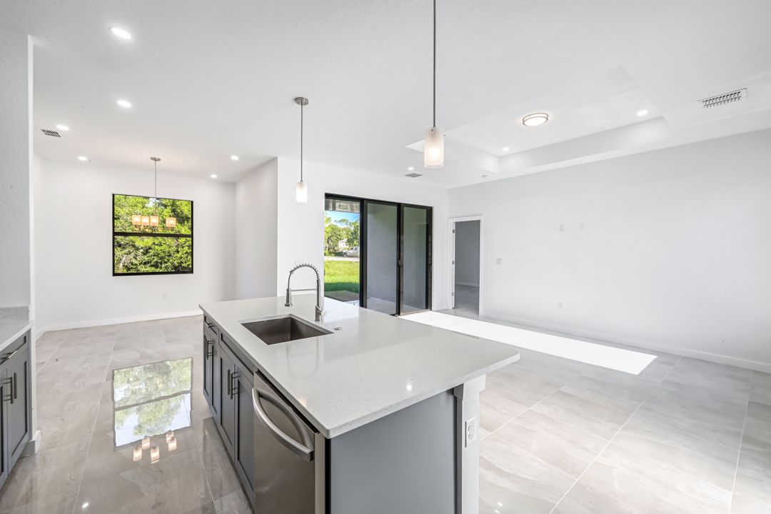 1133 Alvin Ave, Lehigh Acres, FL 33971