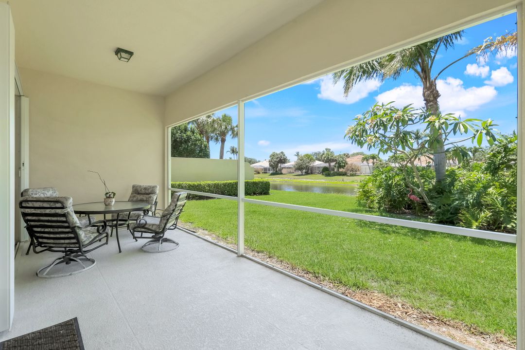 4479 Prescott Ln, Naples, FL 34119