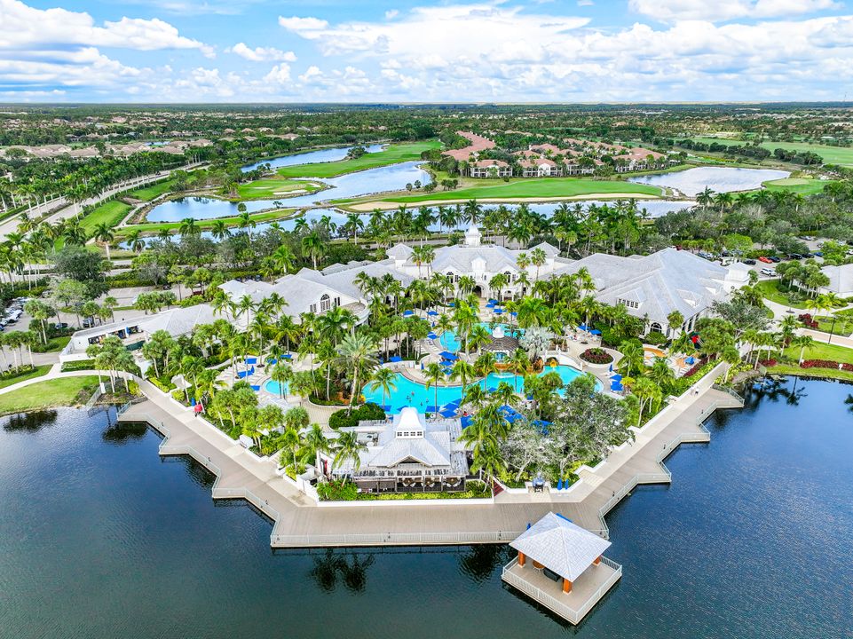 3165 Aviamar Cir #202, Naples, FL 34114