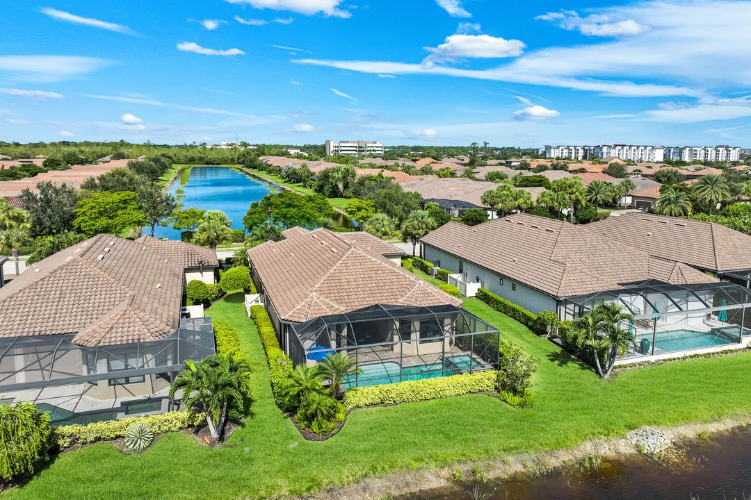 8362 Viale Cir, Naples, FL 34114