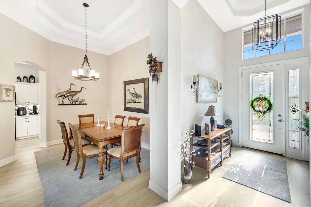 9127 Crystal Ct, Naples, FL 34120