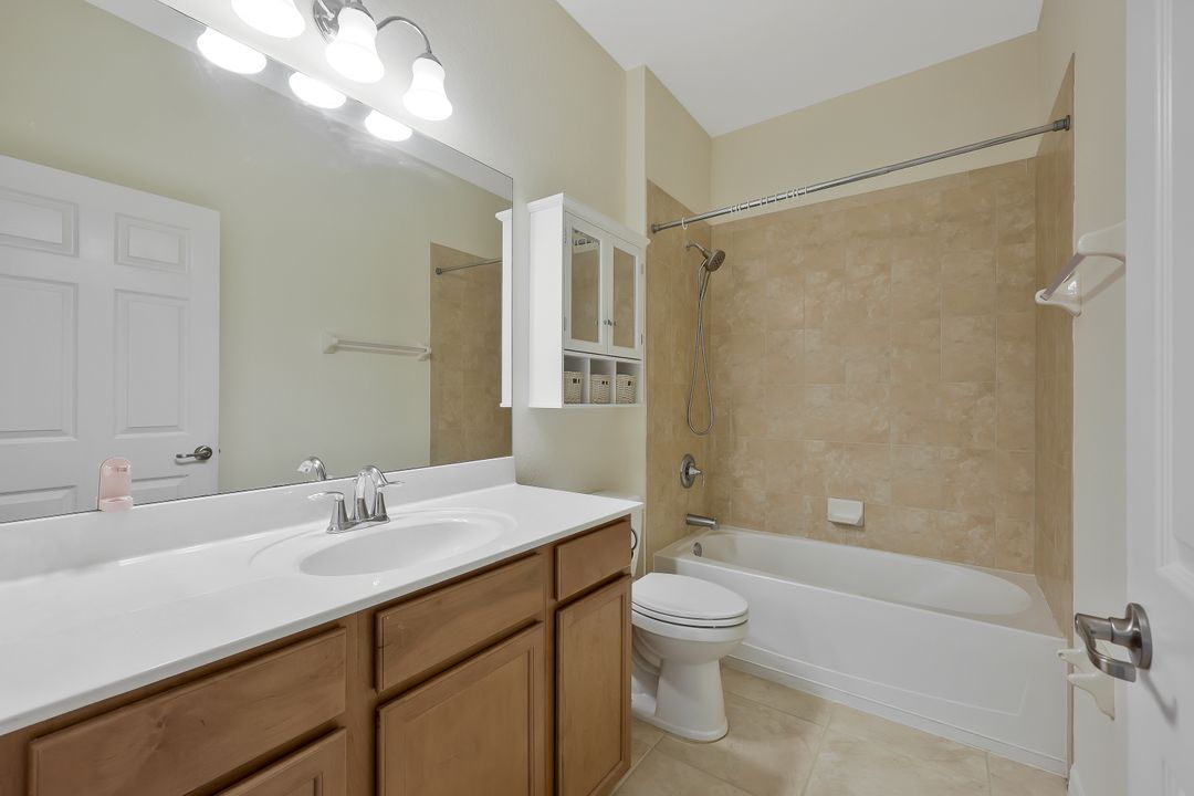 13778 Cleto Dr, Estero, FL 33928