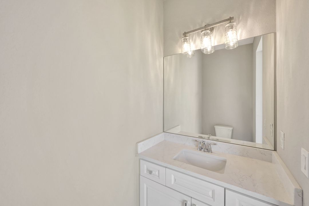 2721 SW 11th Ave, Cape Coral, FL 33914