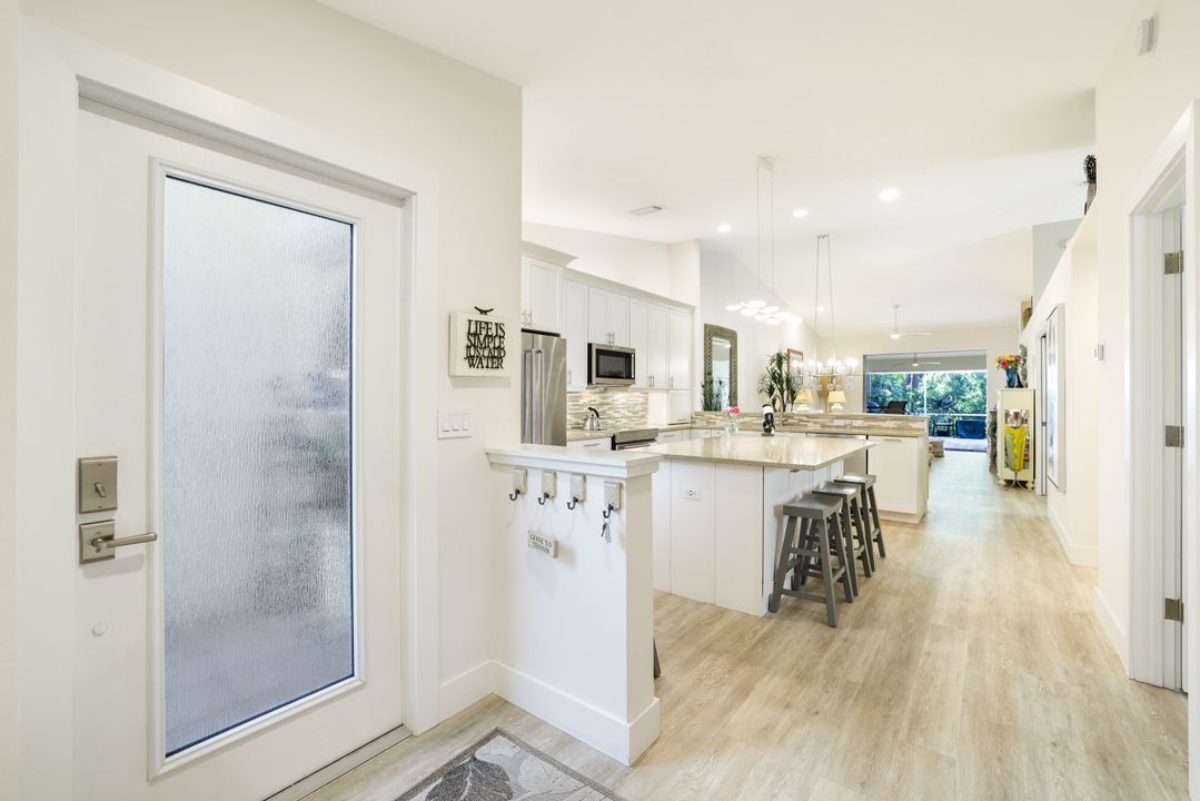 780 Wiggins Bay Dr, Naples, FL 34110