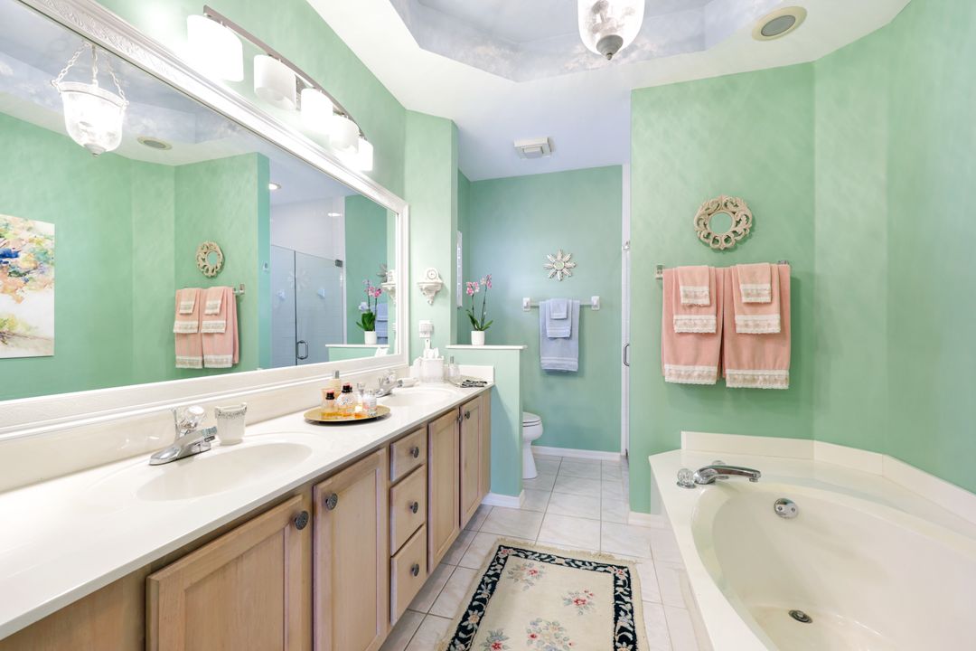 7026 Lone Oak Blvd, Naples, FL 34109