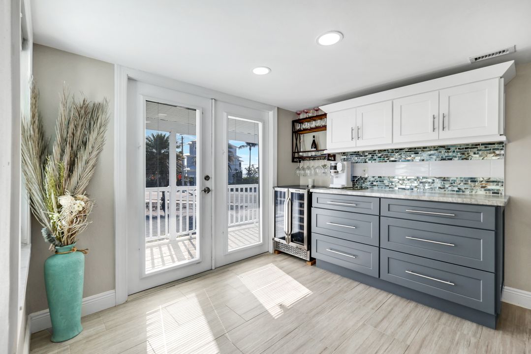 100 Tarpon Rd, Fort Myers Beach, FL 33931