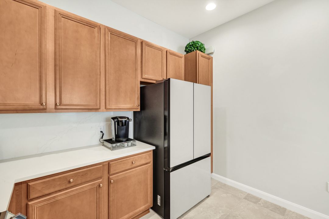 28729 Xenon Way, Bonita Springs, FL 34135