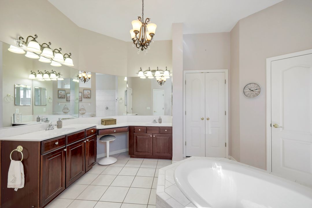 1206 NW 18th Terrace, Cape Coral, FL 33993