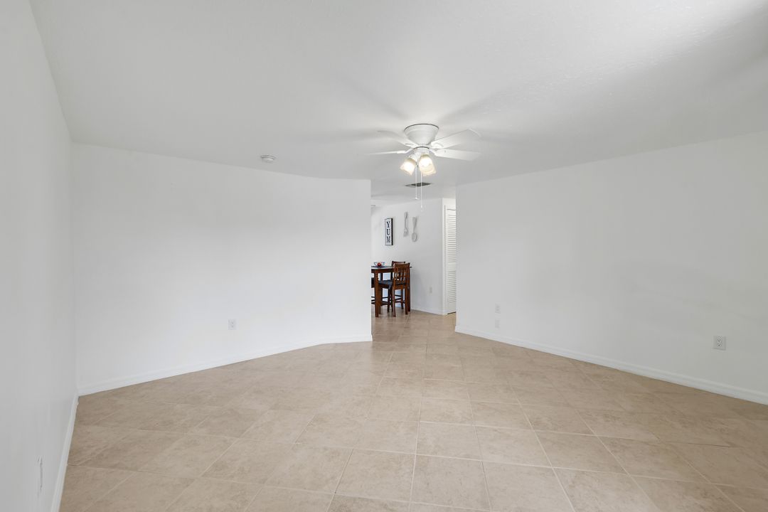 11330 Linda Loma Dr, Fort Myers, FL 33908