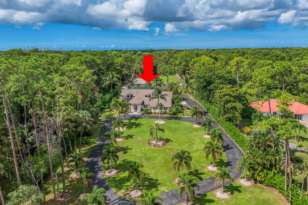 2061 Santa Barbara Blvd, Naples, FL 34116
