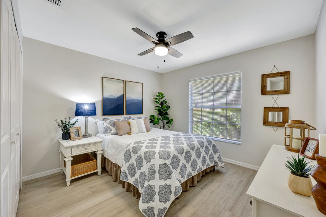 11043 Longshore Way W, Naples, FL 34119