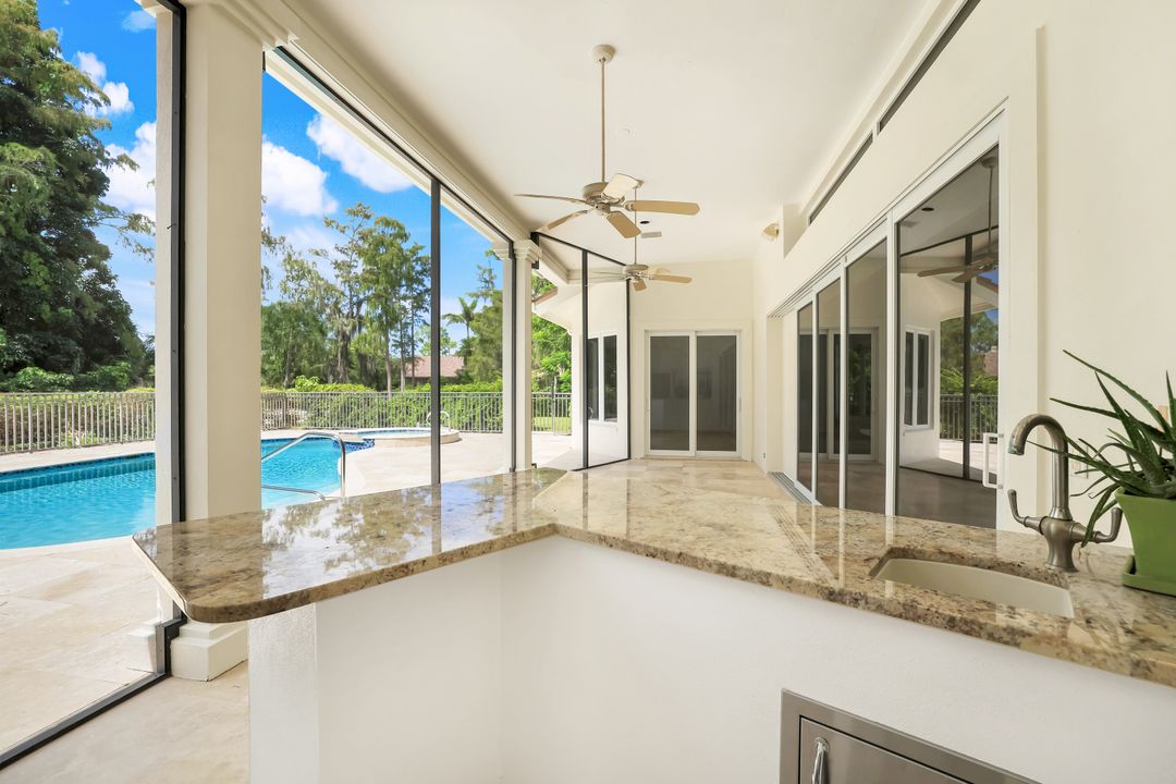 4502 Silver Fox Dr, Naples, FL 34119