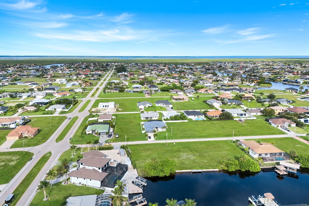 1207 NW 35th Ave, Cape Coral, FL 33993