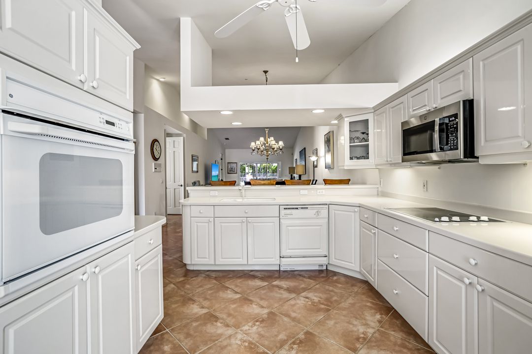 2385 Hidden Lake Dr #2, Naples, FL 34112