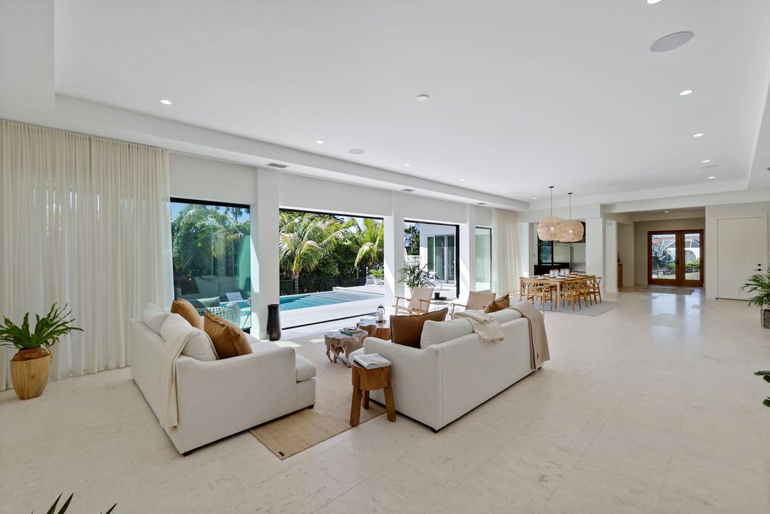 14 Sabre Ln, Naples, FL 34102