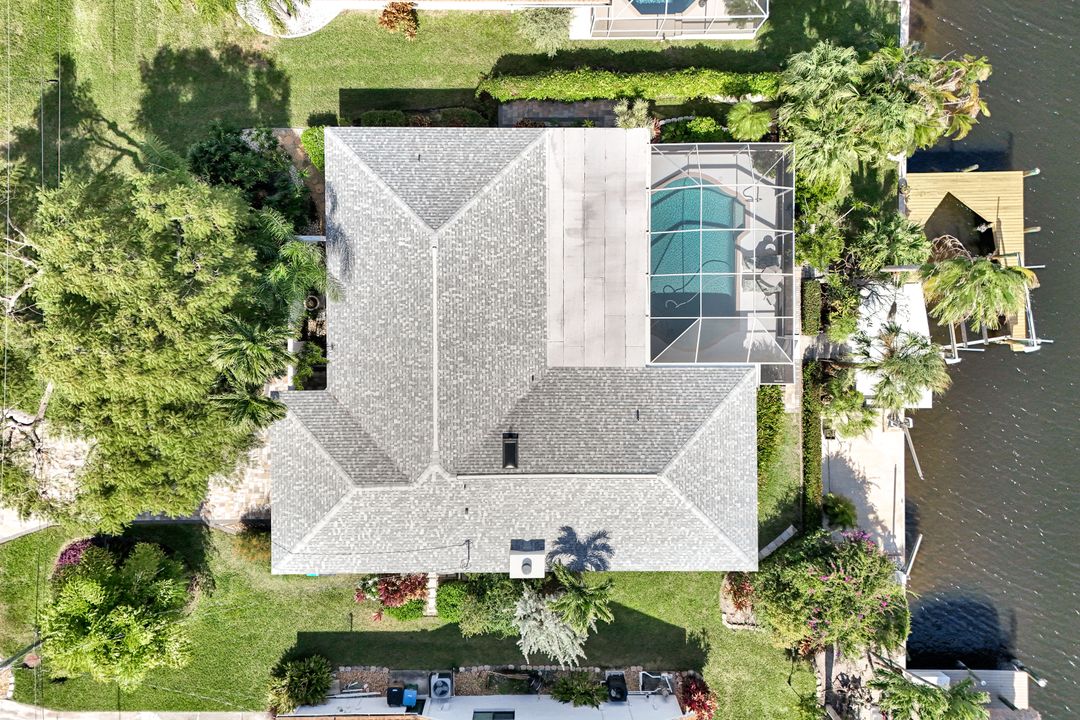 5301 SW 8th Pl, Cape Coral, FL 33914