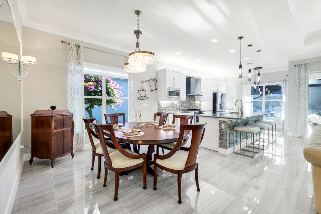 28560 Twain Dr, Bonita Springs, FL 34135