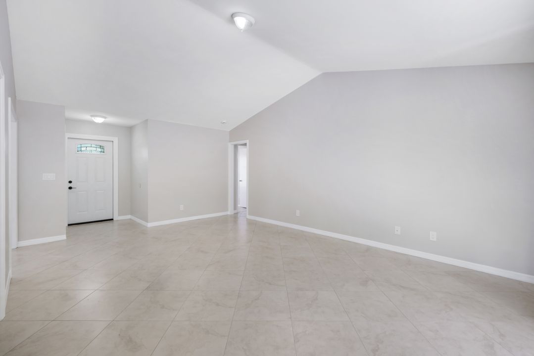 8440 Pennsylvania Blvd, Fort Myers, FL 33967