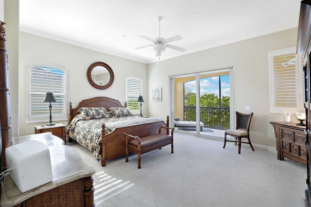 1486 Borghese Ln #301, Naples, FL 34114