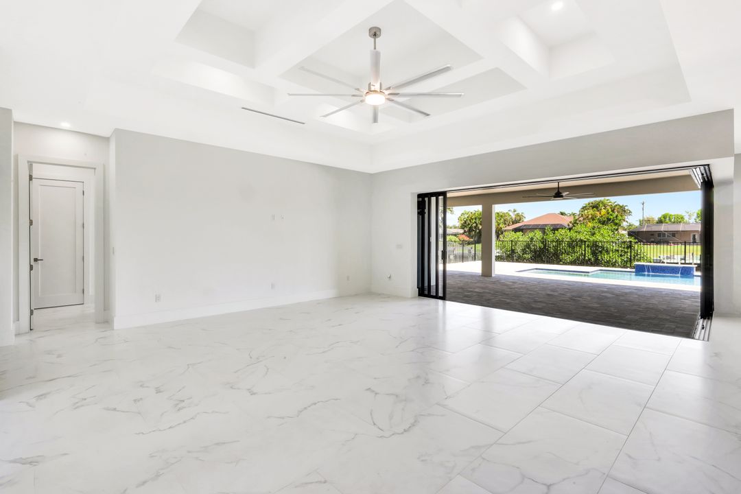 1511 SE 21st St, Cape Coral, FL 33990