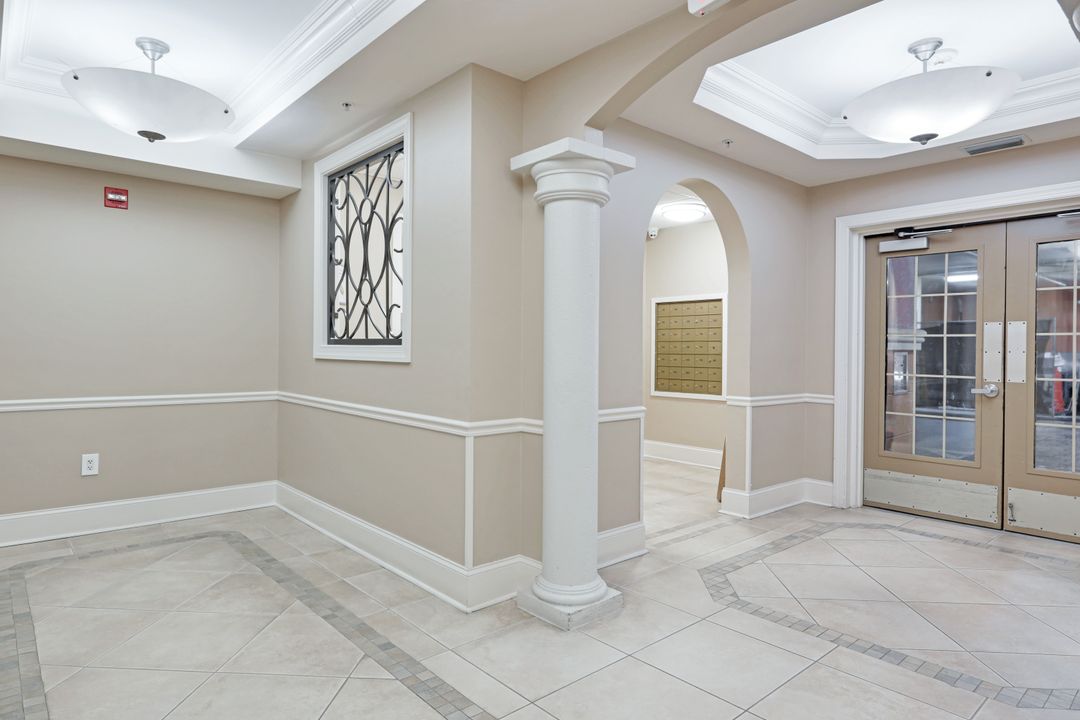 5793 Cape Harbour Dr #1214, Cape Coral, FL 33914