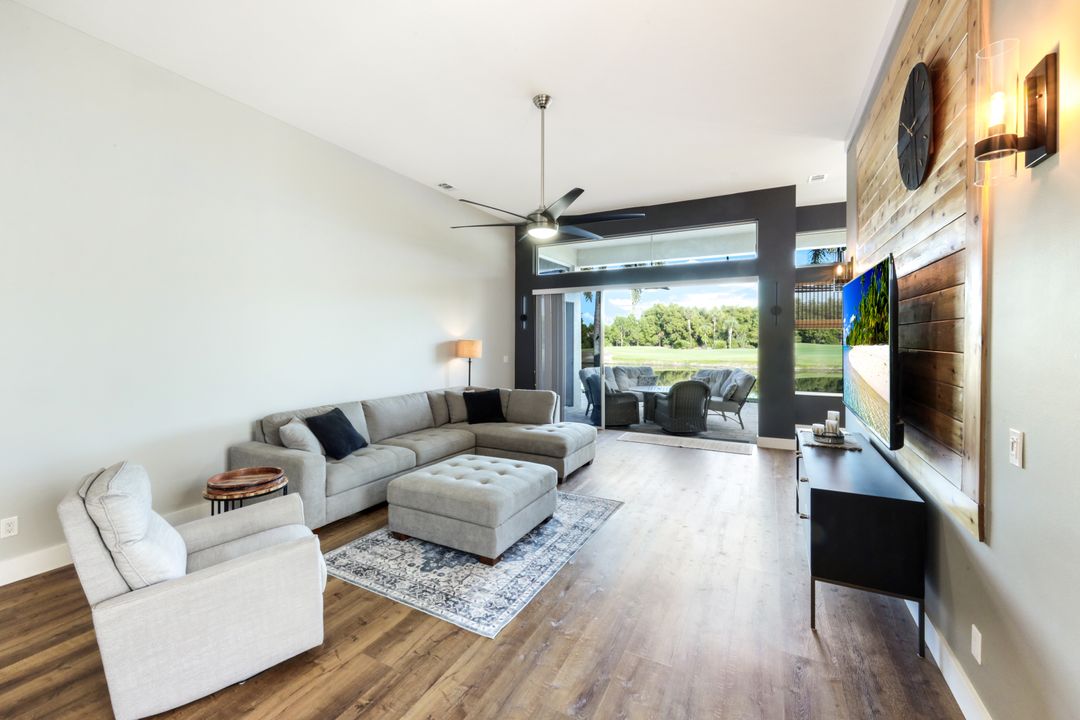 19641 Silver Oak Dr, Fort Myers, FL 33967