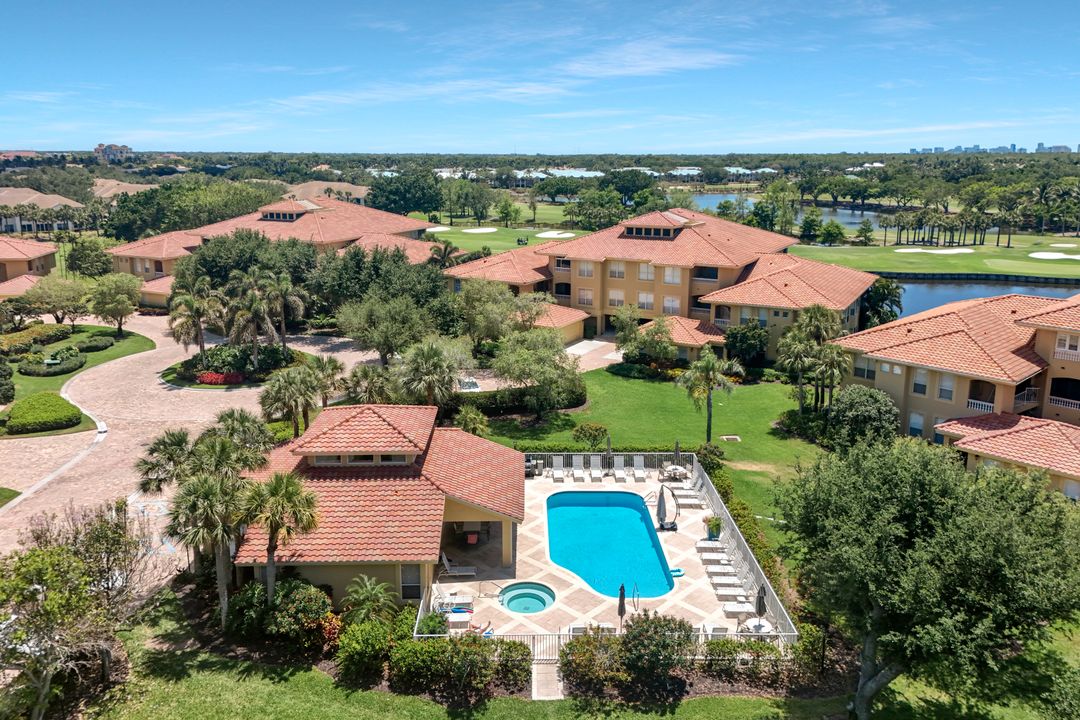 1855 Les Chateaux Blvd #201, Naples, FL 34109