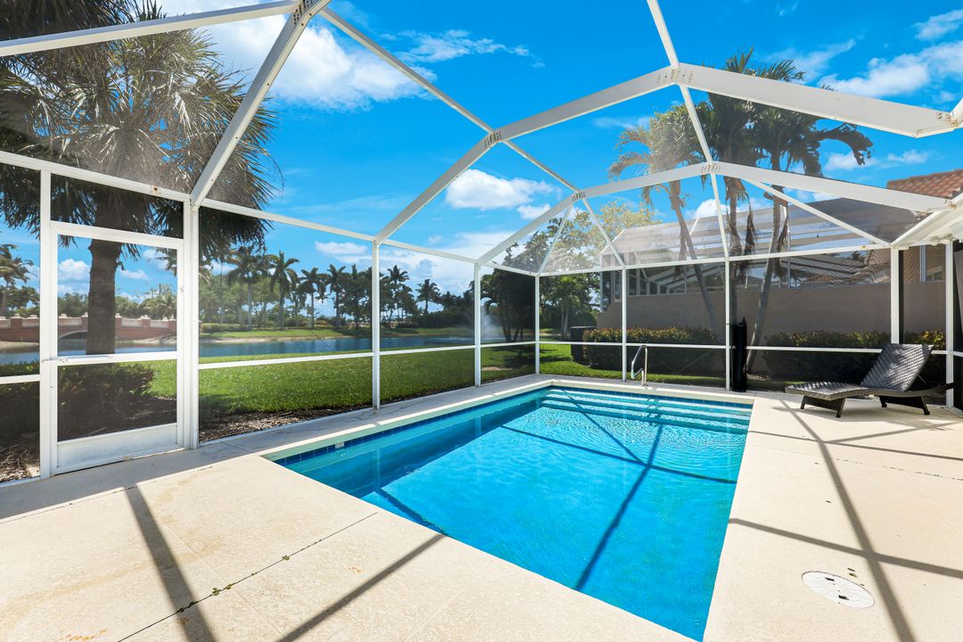7221 Bellini Way, Naples, FL 34114