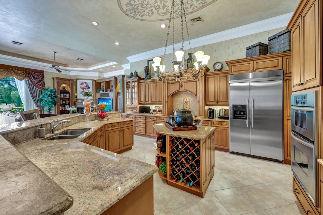 2743 Olde Cypress Dr, Naples, FL 34119